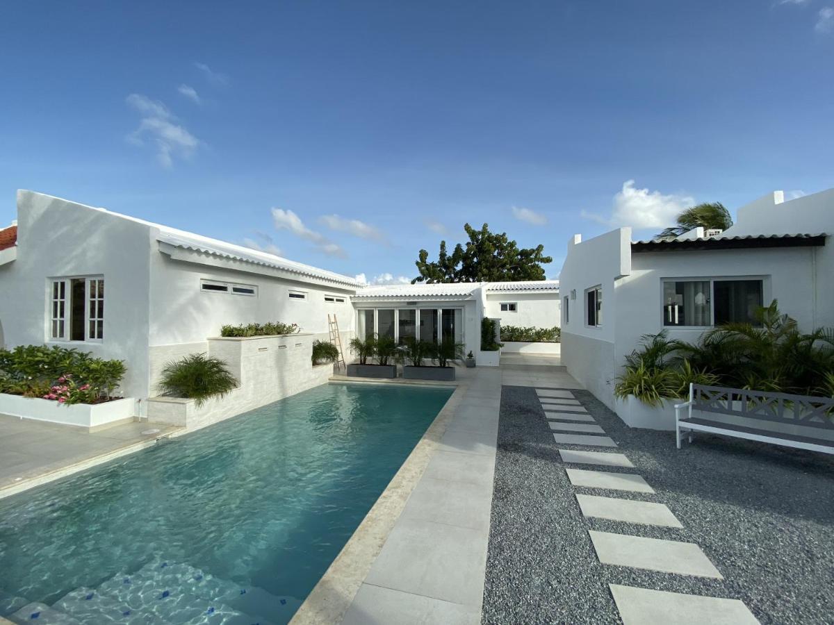 Movida Inn Aruba Palm Beach Ngoại thất bức ảnh